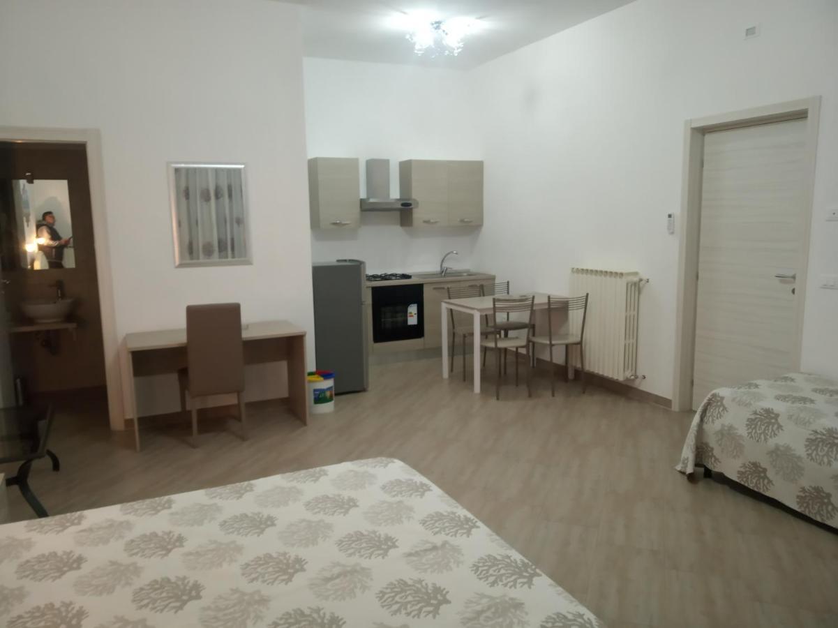 Mediterranea Guest House Porto Cesareo Eksteriør bilde