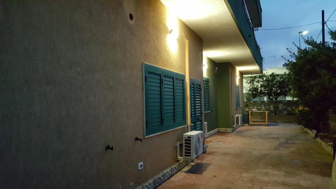 Mediterranea Guest House Porto Cesareo Eksteriør bilde